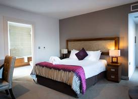 Ballyrobin Hotel 5