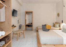 Capella Skiathos, Town 5