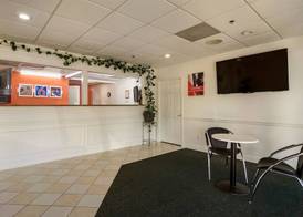 Motel 6 Warner Robins, GA 3
