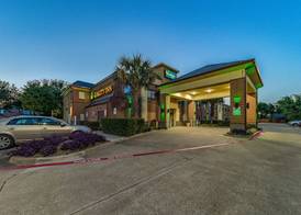 Quality Inn West Plano - Dallas 5