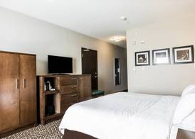 Holiday Inn Express & Suites SPRUCE GROVE - STONY PLAIN by IHG 2
