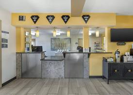 Best Western Plus the Four Corners Inn 4