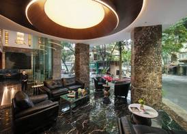 MAY DE VILLE Corner Hotel 4