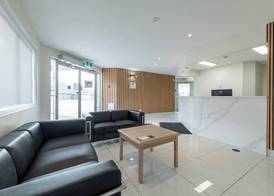 Super 8 by Wyndham Golden 4
