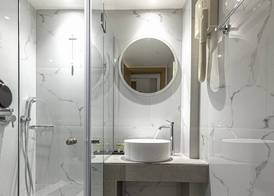 Parnon Hotel 5