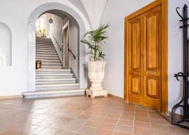 GuestHost - Palazzo Rapanà - Luxury Apt with hydromassage pool 2