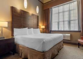 Best Western Parkway Inn & Conference Centre 5
