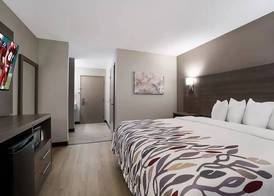 Super 8 by Wyndham Marston 3