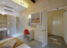 VBL Hostel – Adults only 3