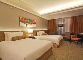 The Bellevue Manila 5