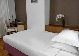 City5 ROOMS & SUITES by LSA 5