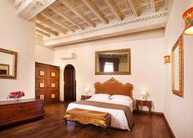 Pantheon Inn 3