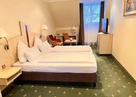 Landhotel Heimathenhof 5