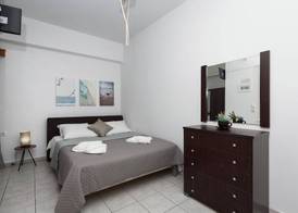 En Plo Beachfront Rooms 2