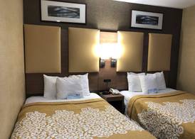 Days Inn by Wyndham Brooklyn 5