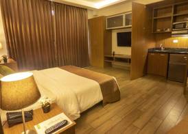 Weston Suites Hotel 5