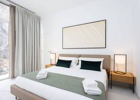 Crystal I Luxury Apartments by Hermosa Rentals 4