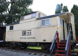 Red Caboose Motel & Restaurant 3