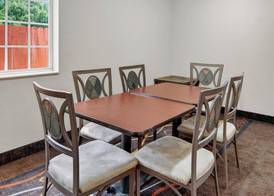 HomeTown Inn & Suites 3
