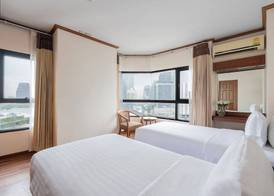 Cozy 1br walk to BTS and Airport Rail Link Close to Malls G7 4