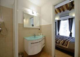 Ibernesi 1 Apartment 4