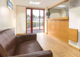 Days Inn by Wyndham Magor 2