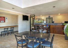 Econo Lodge Moreno Valley 3