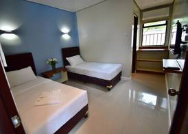 Charms Hotel 4