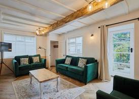 Host & Stay - Cragg Cottage 4