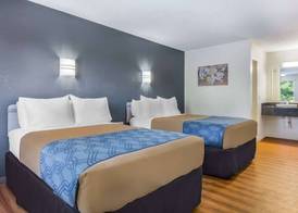 Quality Inn & Suites Columbus West 5