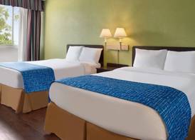 Travelodge by Wyndham Zanesville 2