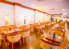 Phnom Penh Hotel 5