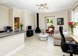 Bell Rosen Guest House 5