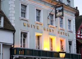 The White Hart - A Heartwood Inn 4