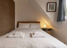 Sandford Meadow Guest House 3