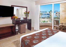 Seagull Beach Resort - Families and Couples Only 4