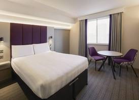 Premier Inn Watford - Croxley Green 5