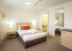 Caloundra Central Apartment Hotel Official 3