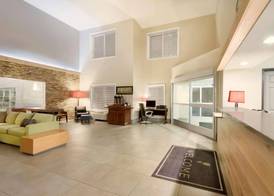 Country Inn & Suites by Radisson, Chippewa Falls, WI 3