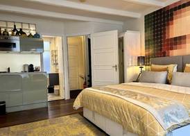 Amsterdam 4 Holiday GuestRooms 2