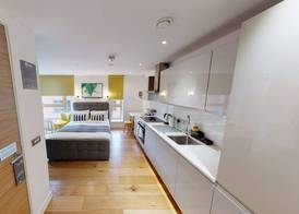 Quay Apartments Manchester 5
