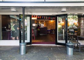 Safestay London Kensington Holland Park 3