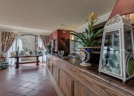 Hotel & Restaurant Casolare Le Terre Rosse 2