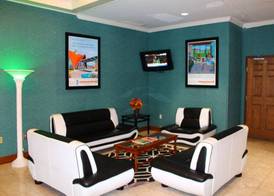 Howard Johnson Hotel & Conference Center by Wyndham Salem 2