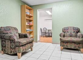 Econo Lodge, Downtown Custer Near Custer State Park and Mt Rushmore 3