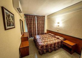 Hotel Continental Calella 4