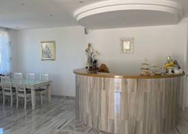 Villa Flowers 5