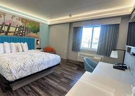 Days Inn by Wyndham Southington 5