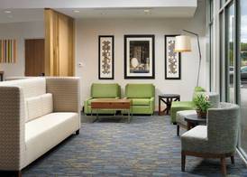 Holiday Inn Express & Suites ALTOONA by IHG 4
