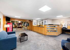 Quality Inn & Suites Munising 3